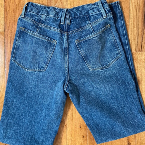 Good American Jeans - Picture 5 of 5